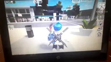 How do you look up in roblox?