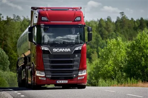 How much does a scania truck use per km