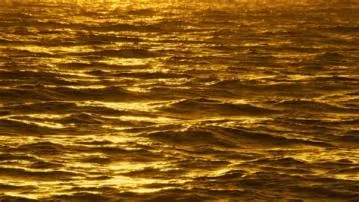 How much gold is in sea water?