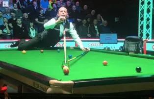 What is the penalty for missing the ball in snooker?