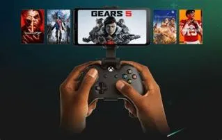 How many devices can play on game pass?