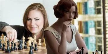 Can a player have 9 queens in chess?