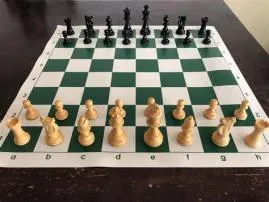 What is the best size chess pieces board?