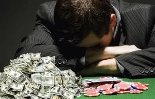 How much money do people lose when gambling?