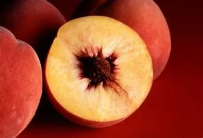 Can peaches be red?