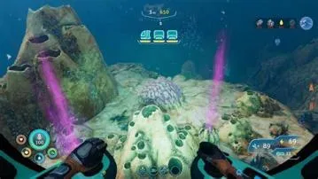 Is subnautica similar to stranded deep?