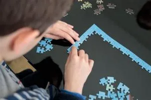 Who likes to do puzzles?