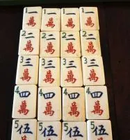 What does the red tile mean in mahjong?