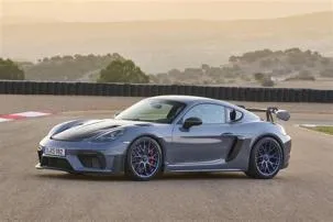 How many gt4 are made?