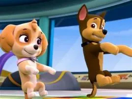 Do chase and skye kiss paw patrol?