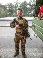 Can foreigners join the french military?