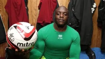 How strong is akinfenwa?