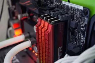 How much ram does spider-man pc use?