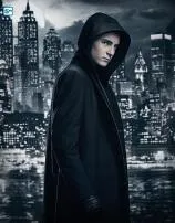 How old is bruce in season 1 of gotham?
