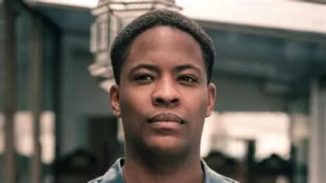 Is alex hunter a real football player?
