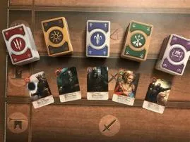 How many cards in a full gwent deck?
