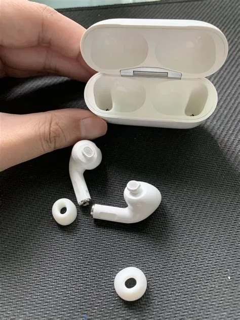 How long do fake airpods last