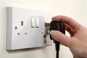 Can you plug a switch into a computer?