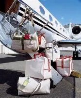 Do private jets check luggage?