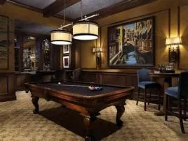 How does a pub pool table work?