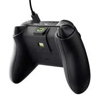 Can i use a phone charger to charge my xbox controller?