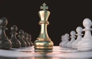 What happens if 2 kings face each other in chess?