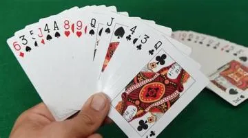 Can we have 5 cards in rummy?