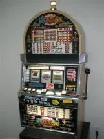 What casino has most slot machines in usa?