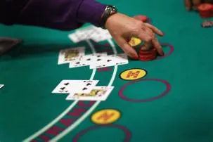 Are there winning blackjack players?